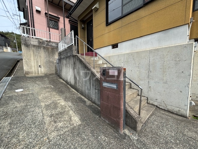 3/4 エントランス