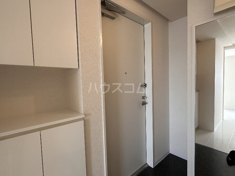 13/30 玄関