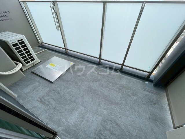 23/30 バルコニー