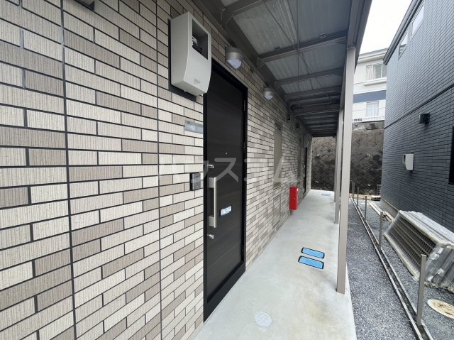 13/30 玄関