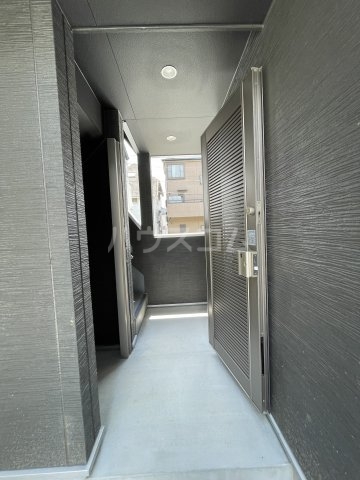 29/30 エントランス