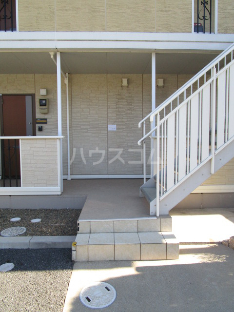 14/25 エントランス