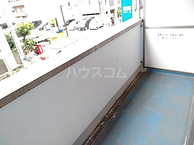 16/27 バルコニー