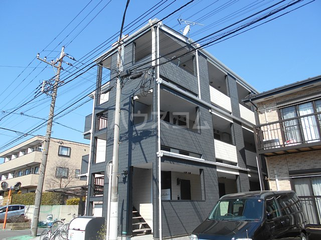 25/30 エントランス