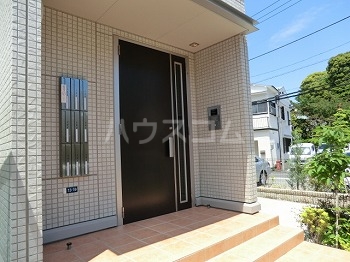 2/3 エントランス