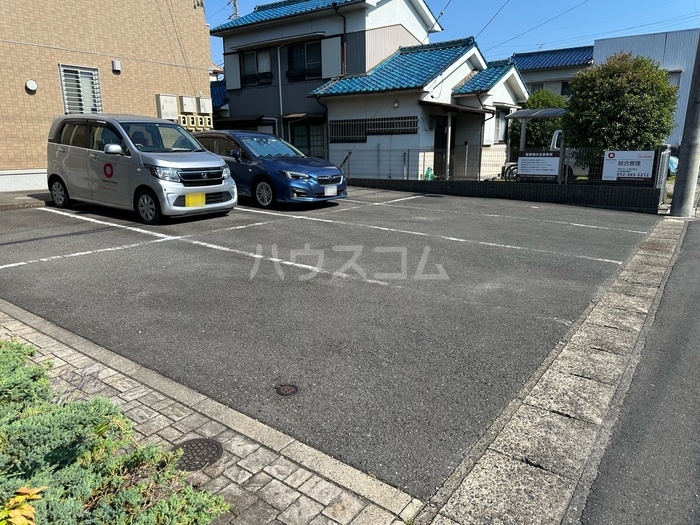 22/25 駐車場