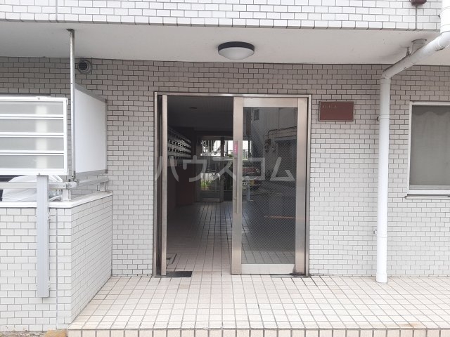 29/30 エントランス