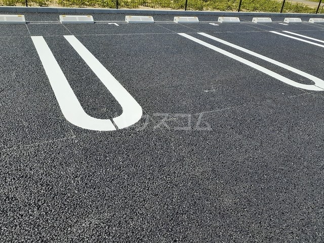 26/30 駐車場