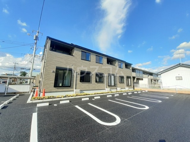 27/30 駐車場