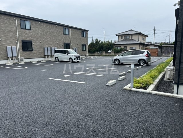 28/30 駐車場