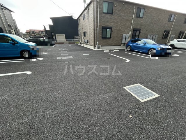 26/30 駐車場