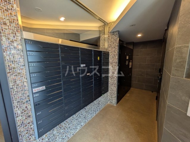 4/5 エントランス