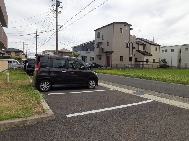 3/3 駐車場