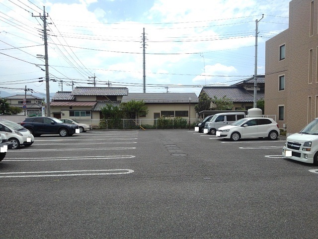 14/20 駐車場