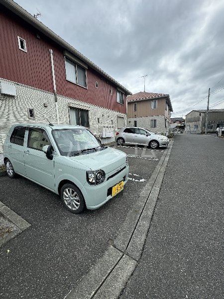 27/30 駐車場