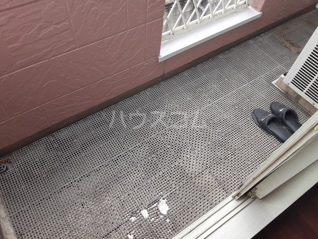 19/27 バルコニー