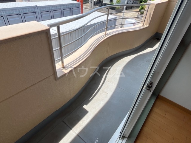 21/26 バルコニー