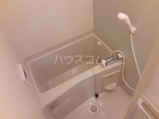 16/30 浴室
