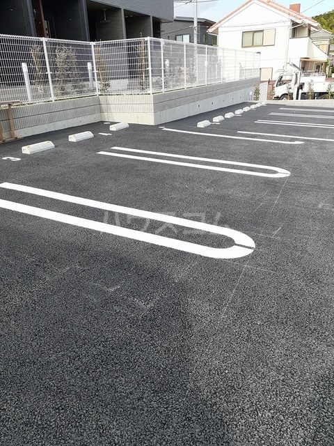 15/21 駐車場