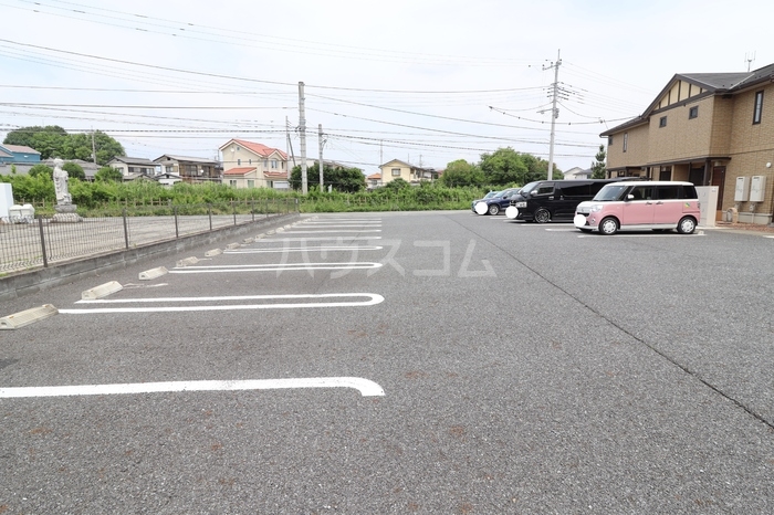20/23 駐車場
