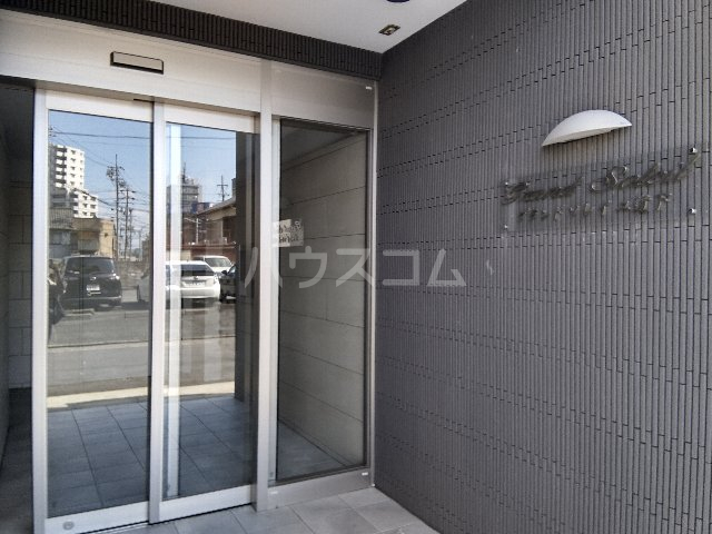 2/11 エントランス