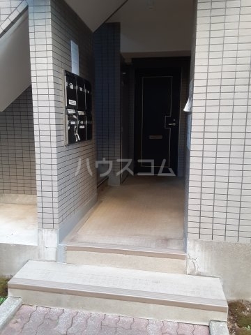 18/29 エントランス