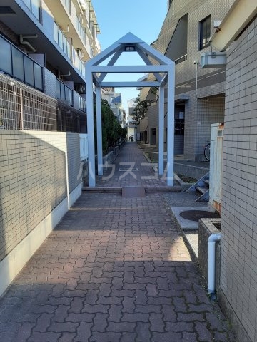 19/29 エントランス