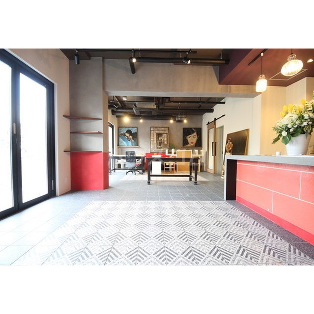 23/30 エントランス