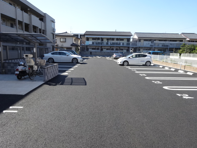 4/11 駐車場