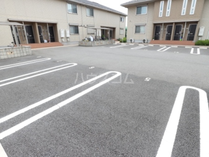 14/22 駐車場