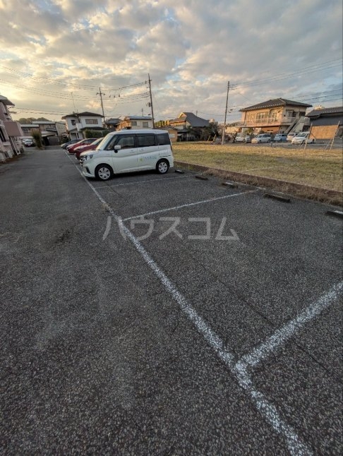 19/27 駐車場