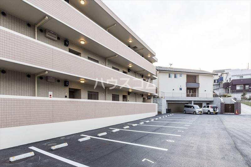 19/26 駐車場