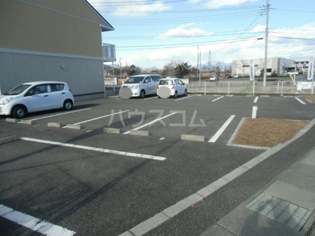15/16 駐車場