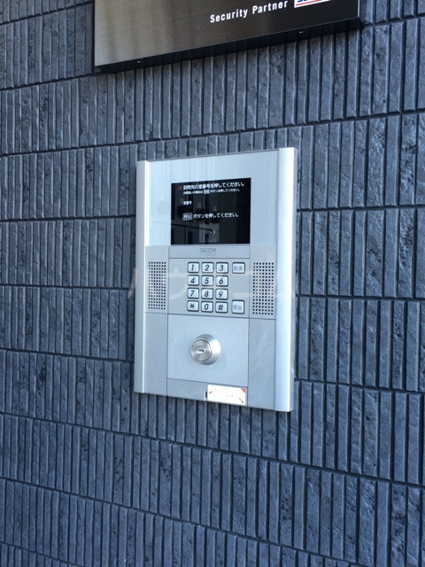 3/4 エントランス