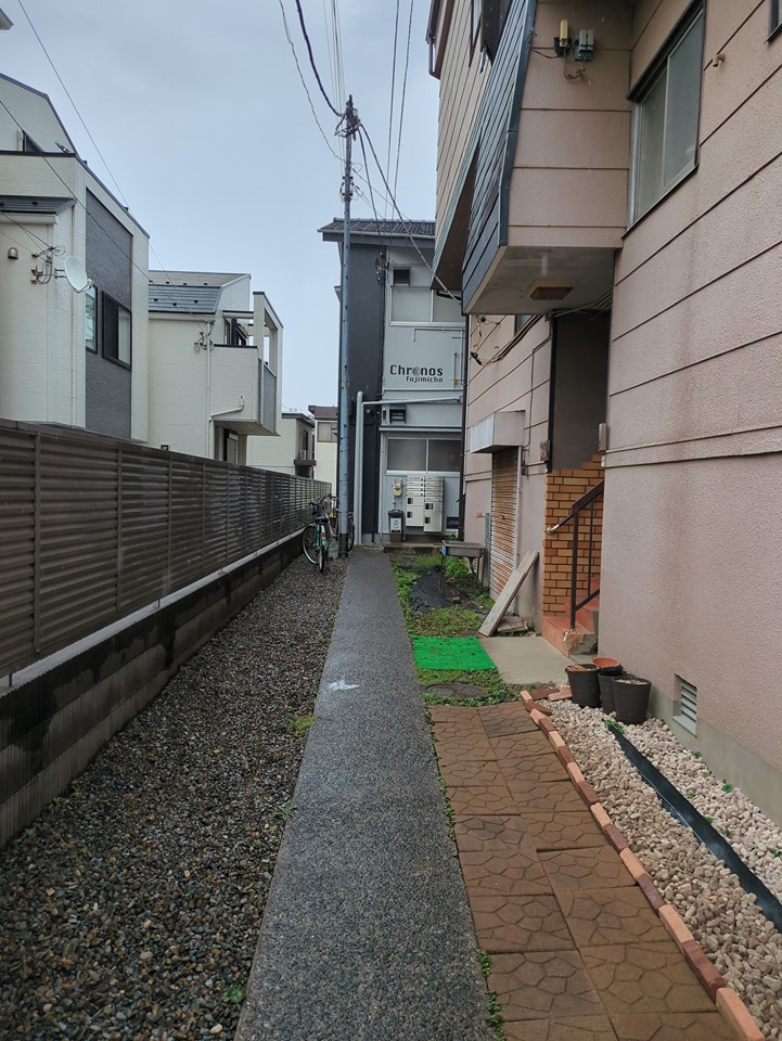 20/29 エントランス