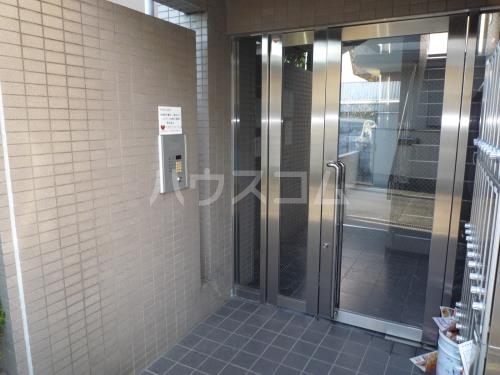 17/26 エントランス