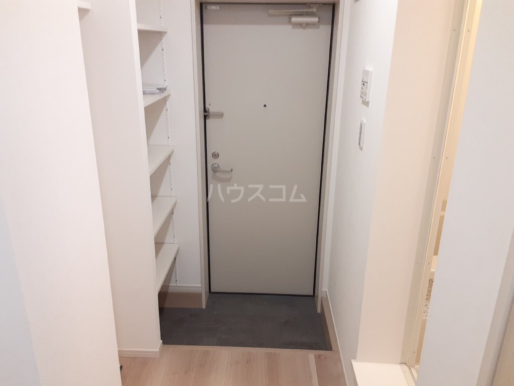 13/30 玄関