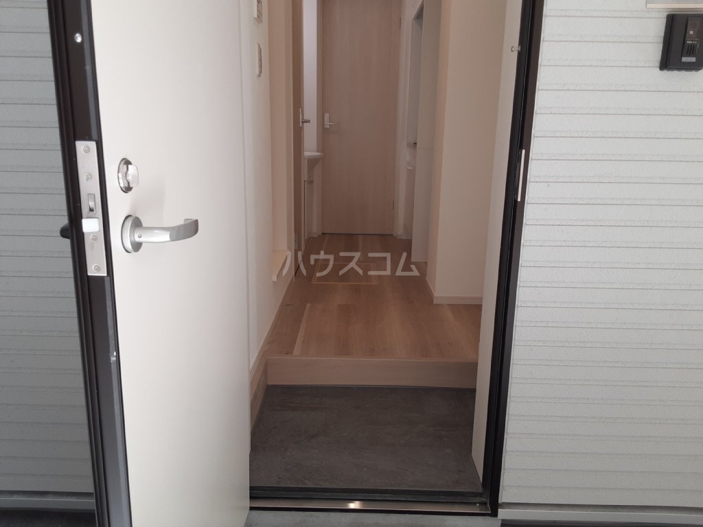 14/30 玄関
