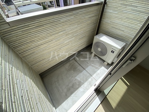 20/30 バルコニー