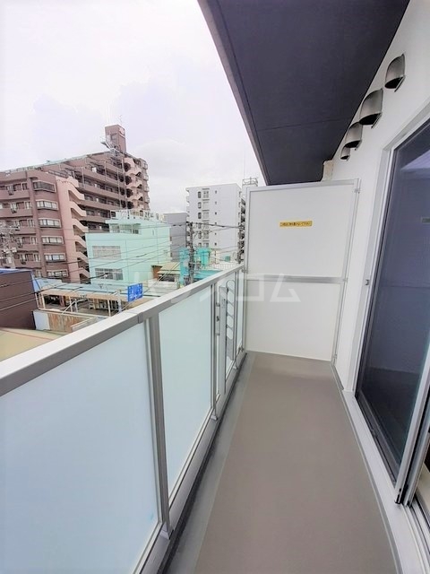 19/30 バルコニー