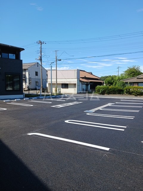 14/21 駐車場
