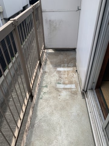 13/23 バルコニー