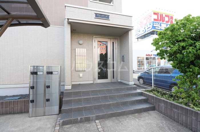 18/20 エントランス