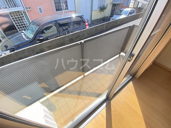 19/26 バルコニー