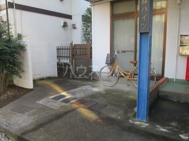 15/16 エントランス