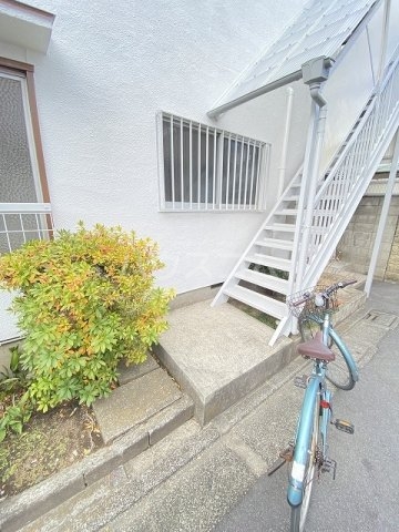 26/30 エントランス