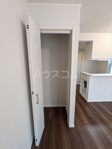 13/30 収納
