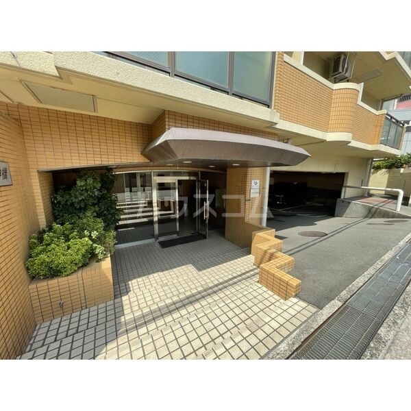 2/8 エントランス