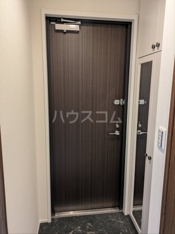 13/30 玄関