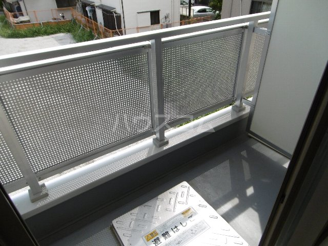 16/23 バルコニー
